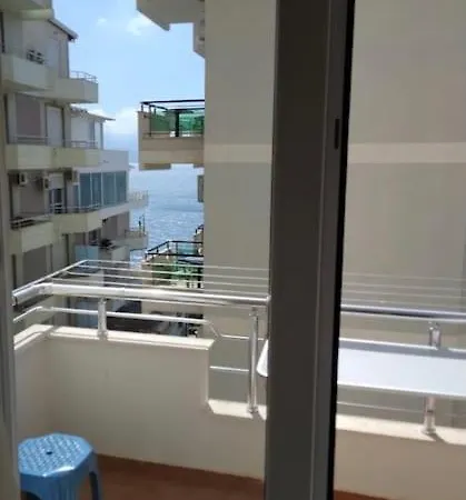 Ami דירה